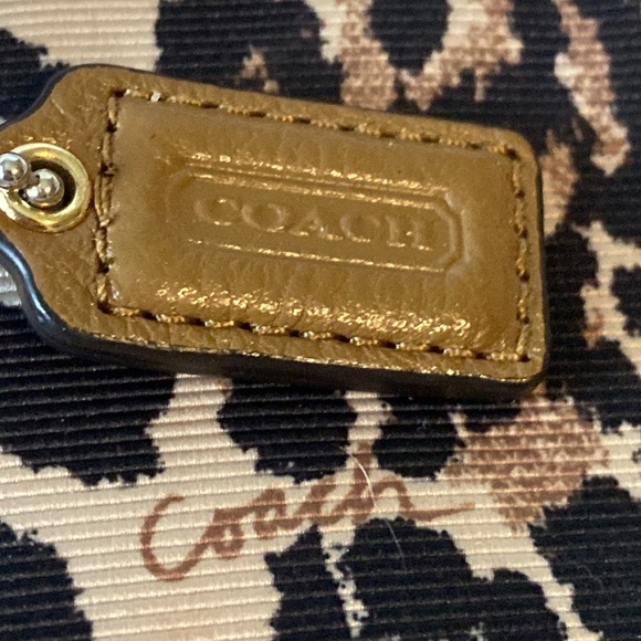 Coach Animal Print Wristlet Wallet Gorgeous - Picture 6 of 11